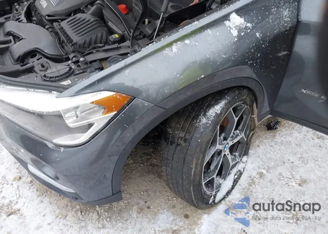 2017 BMW X1 xDrive28I z USA, uszkodzony, nr VIN WBXHT3C34H5F76132